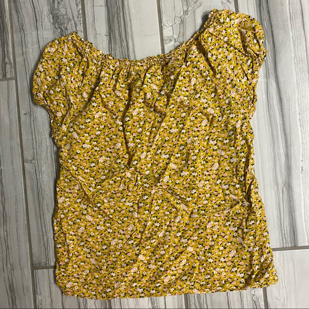 Cute floral top